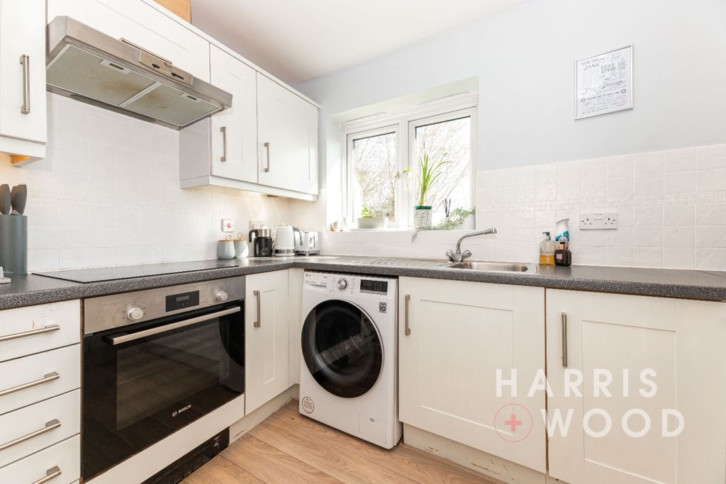 Property photo 2 of 17 4028554