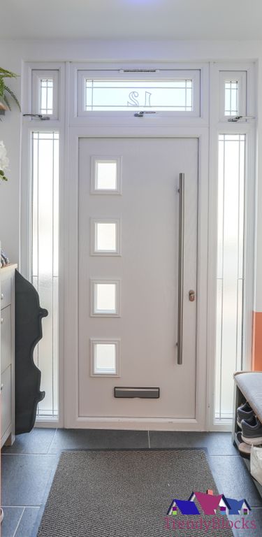 Property photo 2 of 21