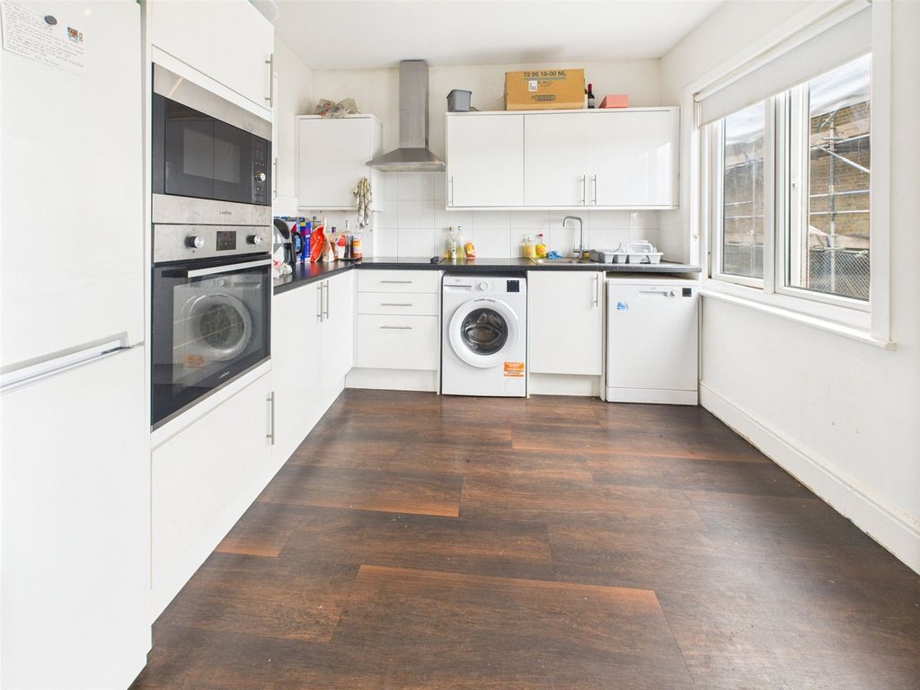 Property photo 2 of 9 Picture No. 05