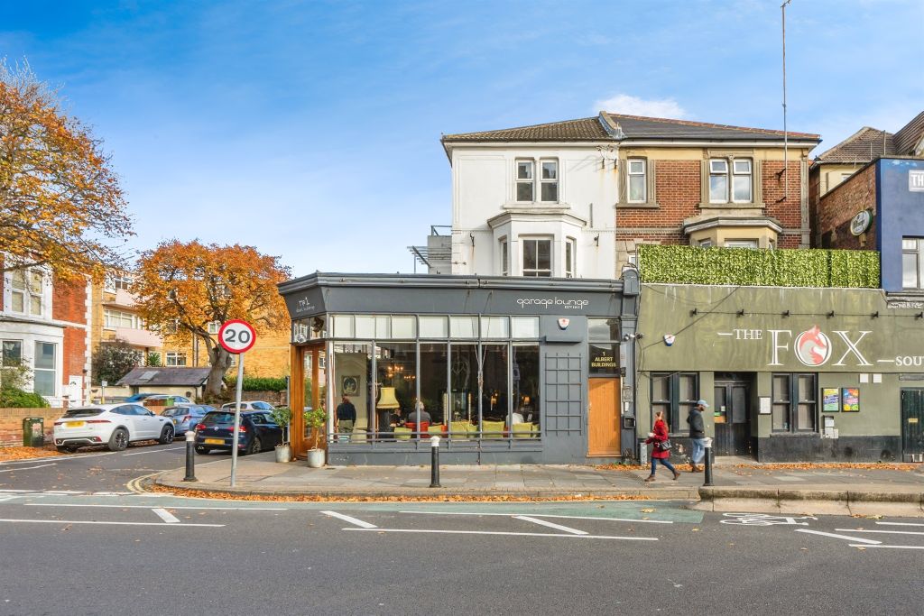 Property photo 2 of 20