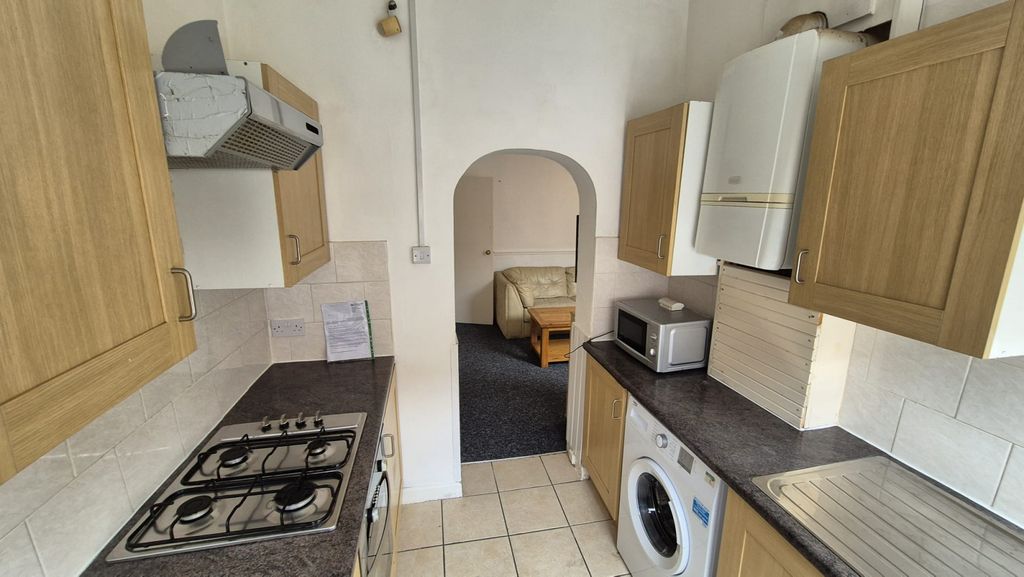 Property photo 3 of 8 Gallery