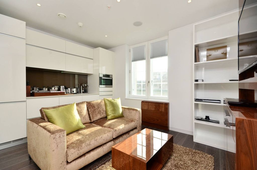 Property photo 2 of 6