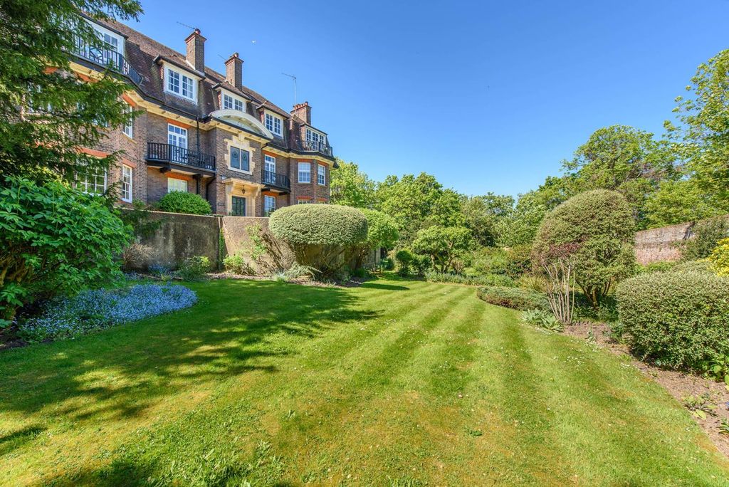 Property photo 1 of 10