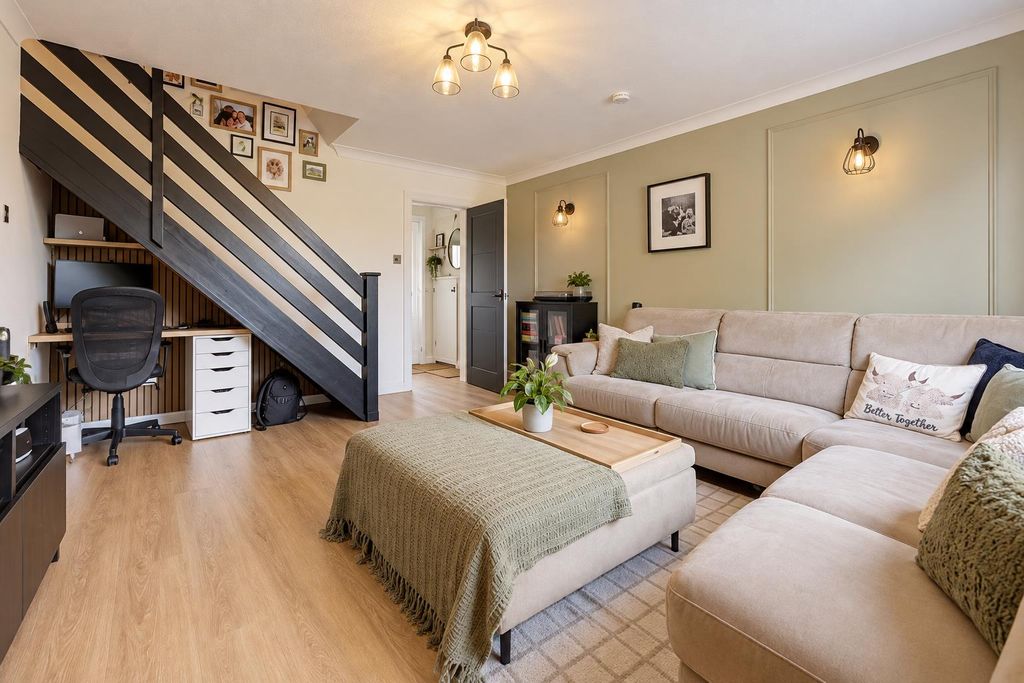 Property photo 3 of 17 07962720-3006-4A52-93D0-C0CE7754Bb4F.Png