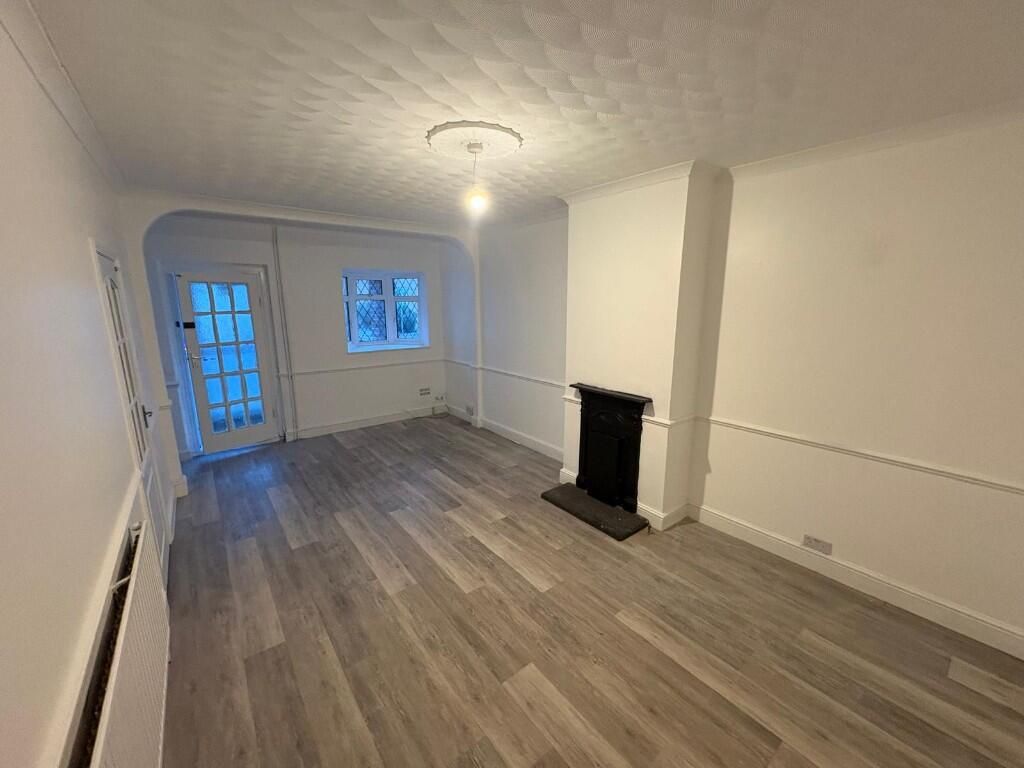 Property photo 3 of 20 Gallery