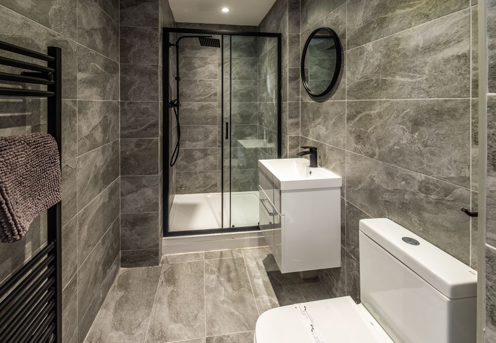 Property photo 2 of 9 Canning Place B216-005