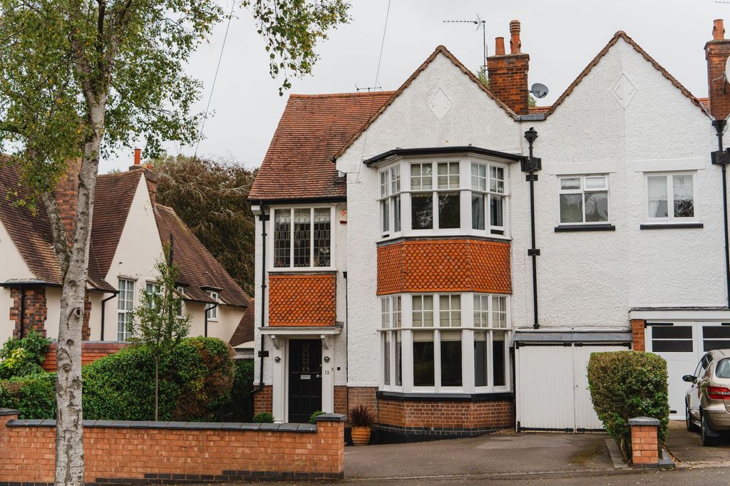 Property photo 1 of 51