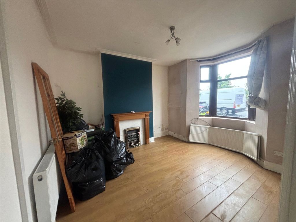 Property photo 2 of 13 Picture No. 19