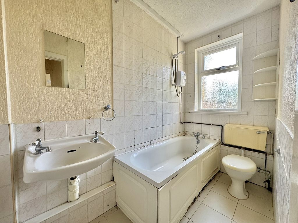 Property photo 3 of 14 Not Specified