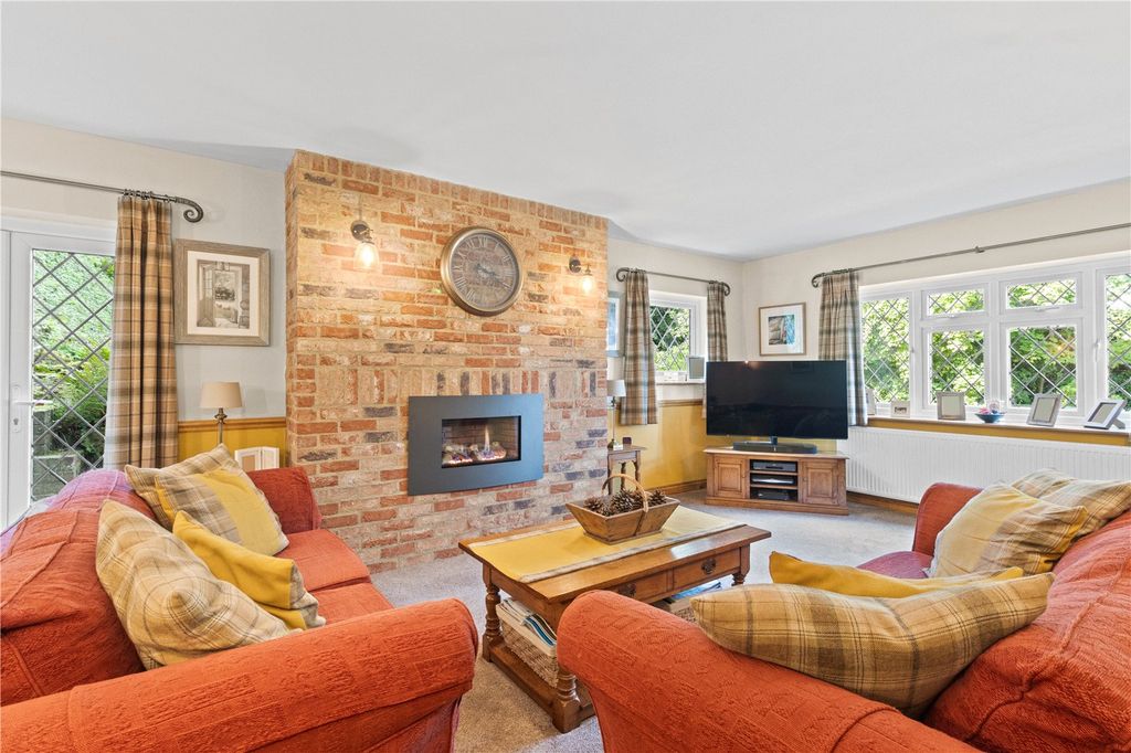 Property photo 2 of 31 Picture No. 54