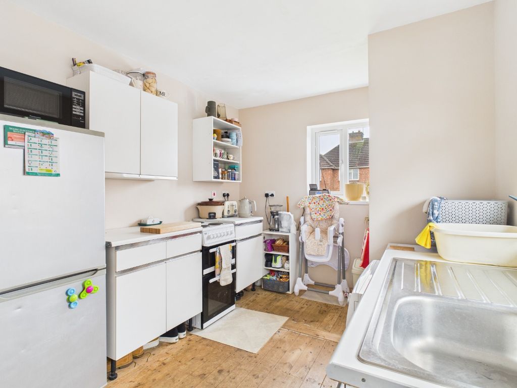 Property photo 2 of 13 4790115