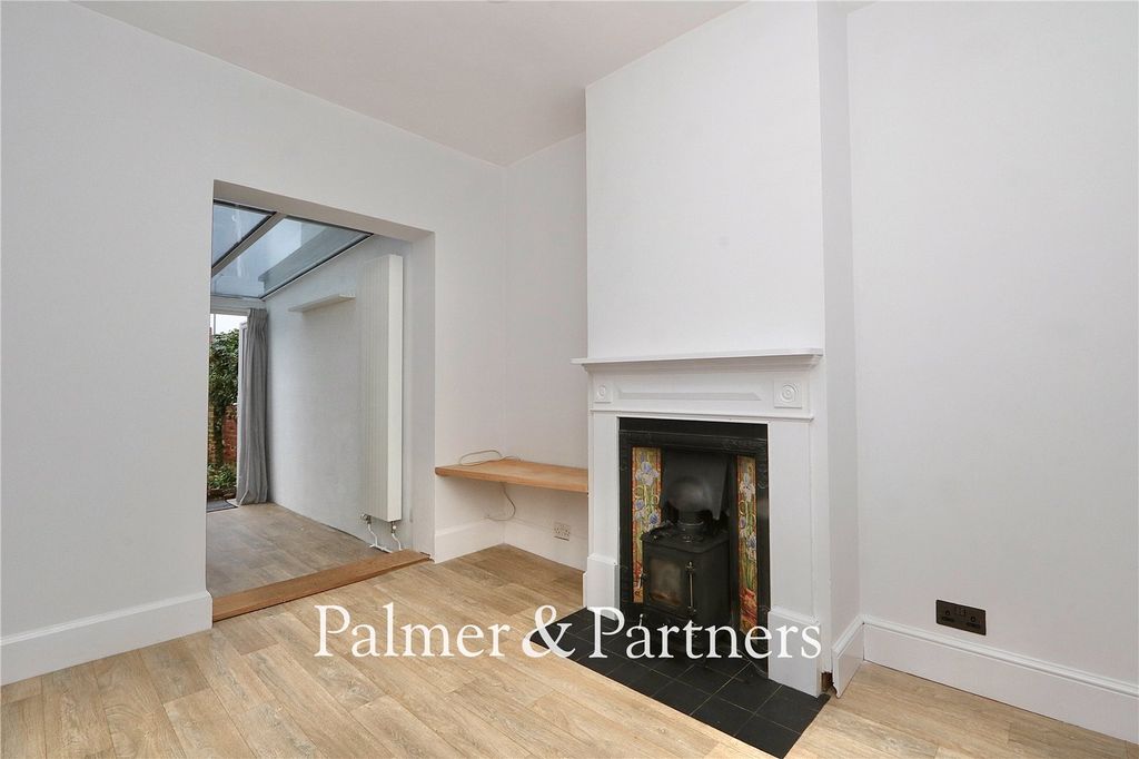 Property photo 3 of 23 Picture No. 10