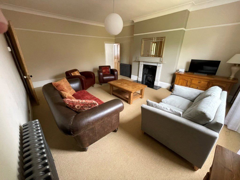 Property photo 2 of 14 Picture No. 17