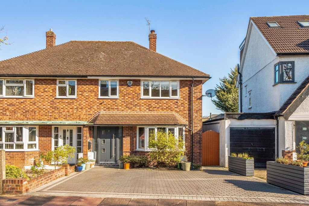 Property photo 1 of 14 1439338-3-69d526d...