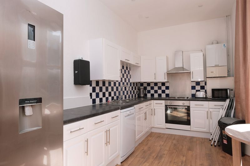 Property photo 3 of 14 Kitchen