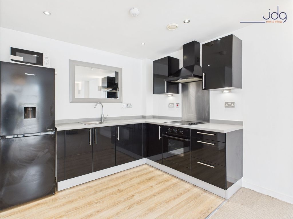 Property photo 2 of 6 Kitchen