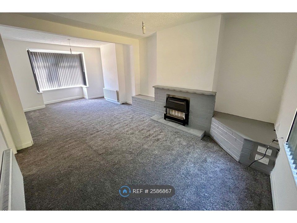 Property photo 3 of 15 Living Room 1