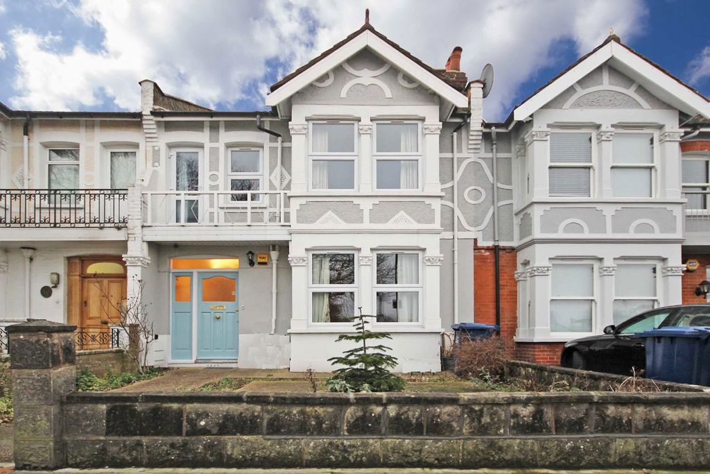 Property photo 1 of 5