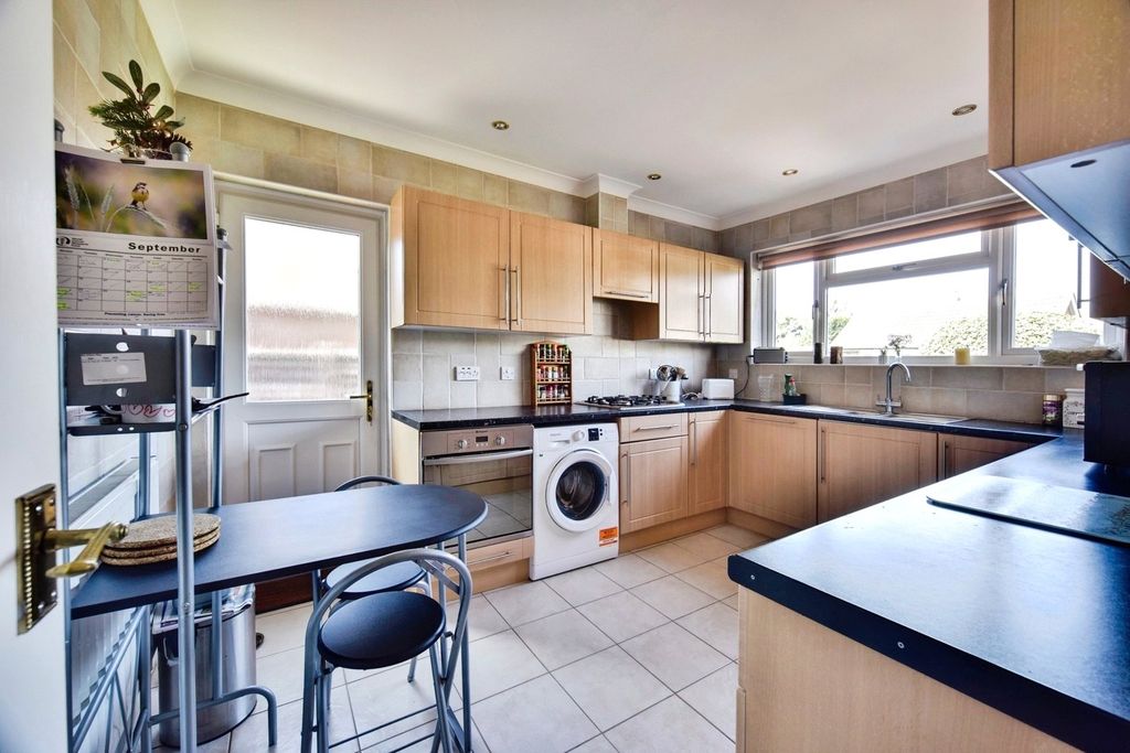 Property photo 3 of 18 Picture No. 05