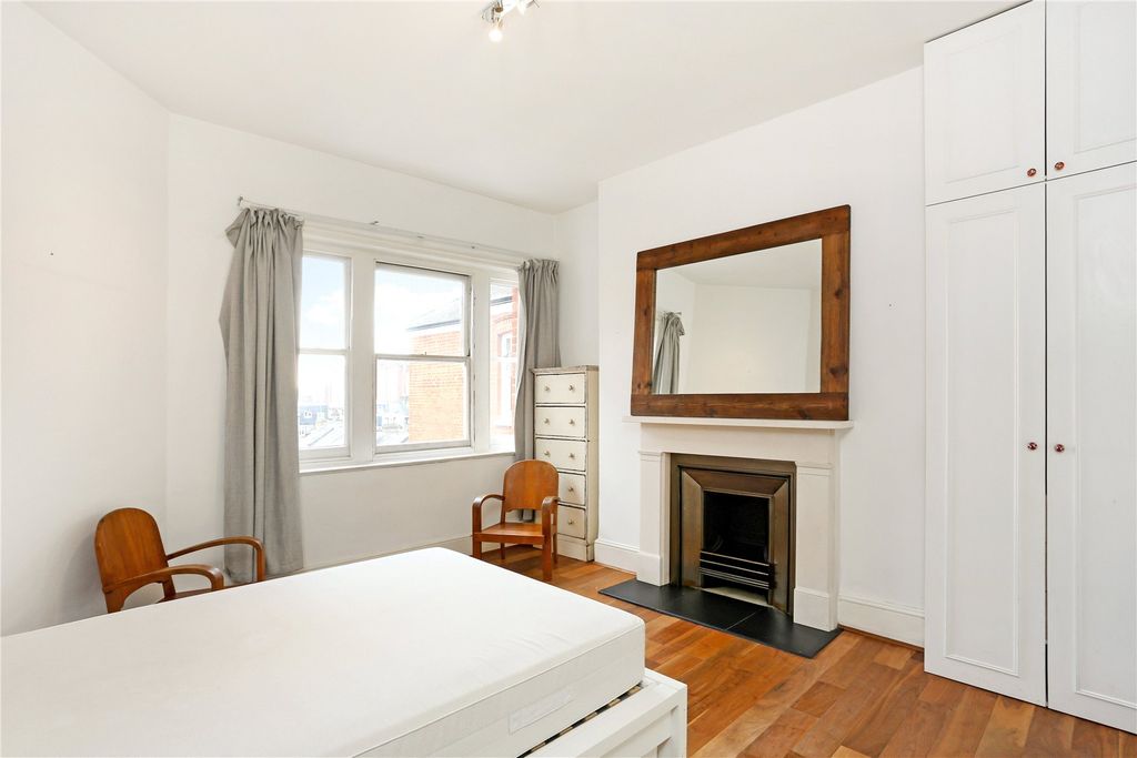 Property photo 3 of 11 3
