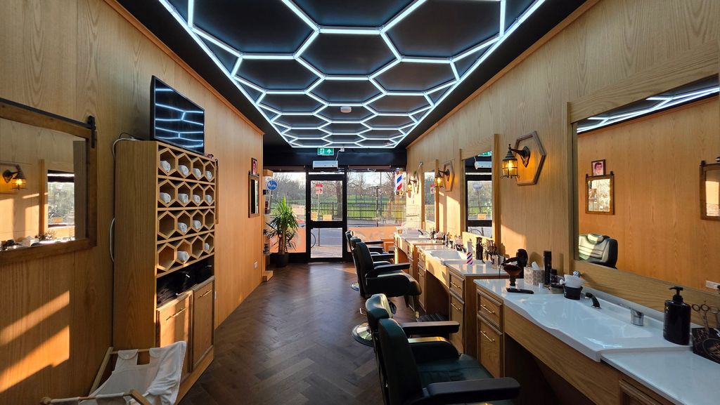 Property photo 3 of 9