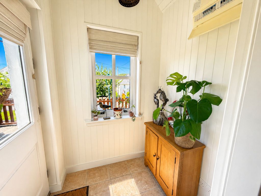 Property photo 3 of 36