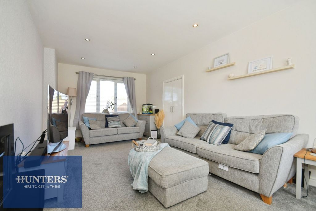 Property photo 3 of 22 Pbox-Img.Jpg