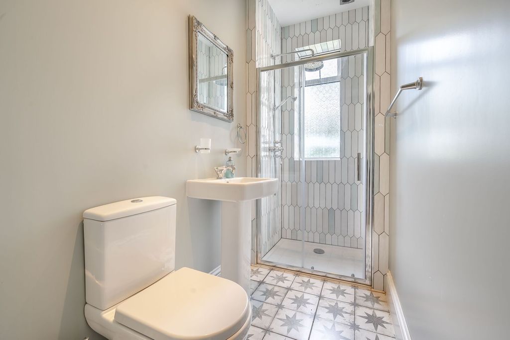 Property photo 3 of 22