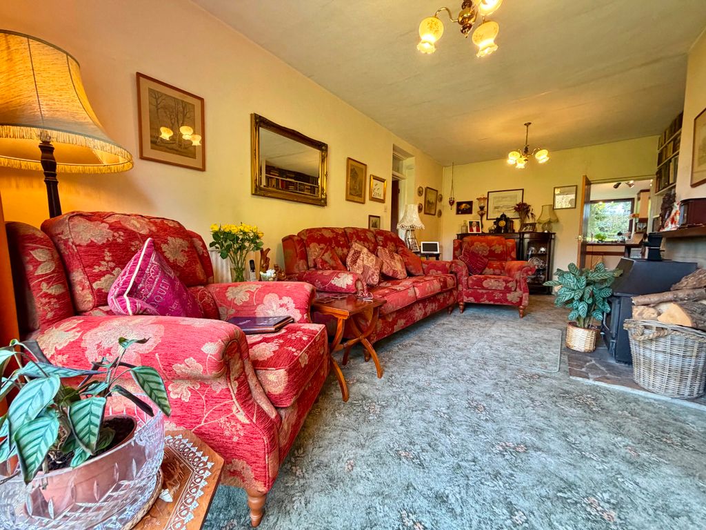 Property photo 3 of 36