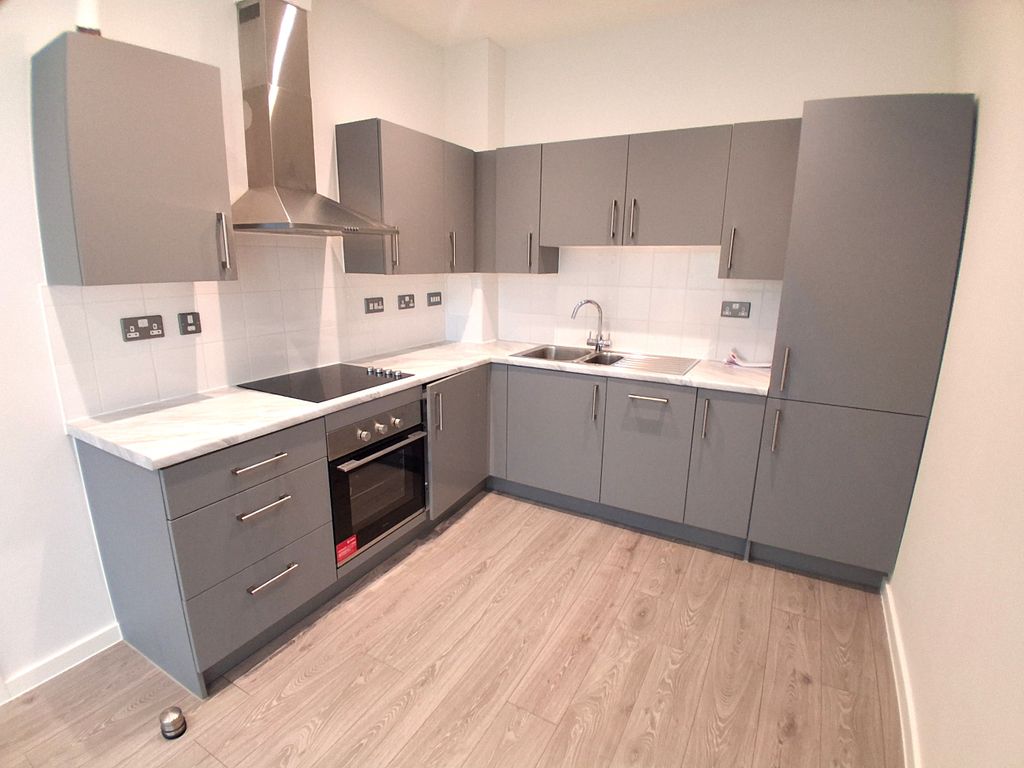 Property photo 3 of 7 Kitchen