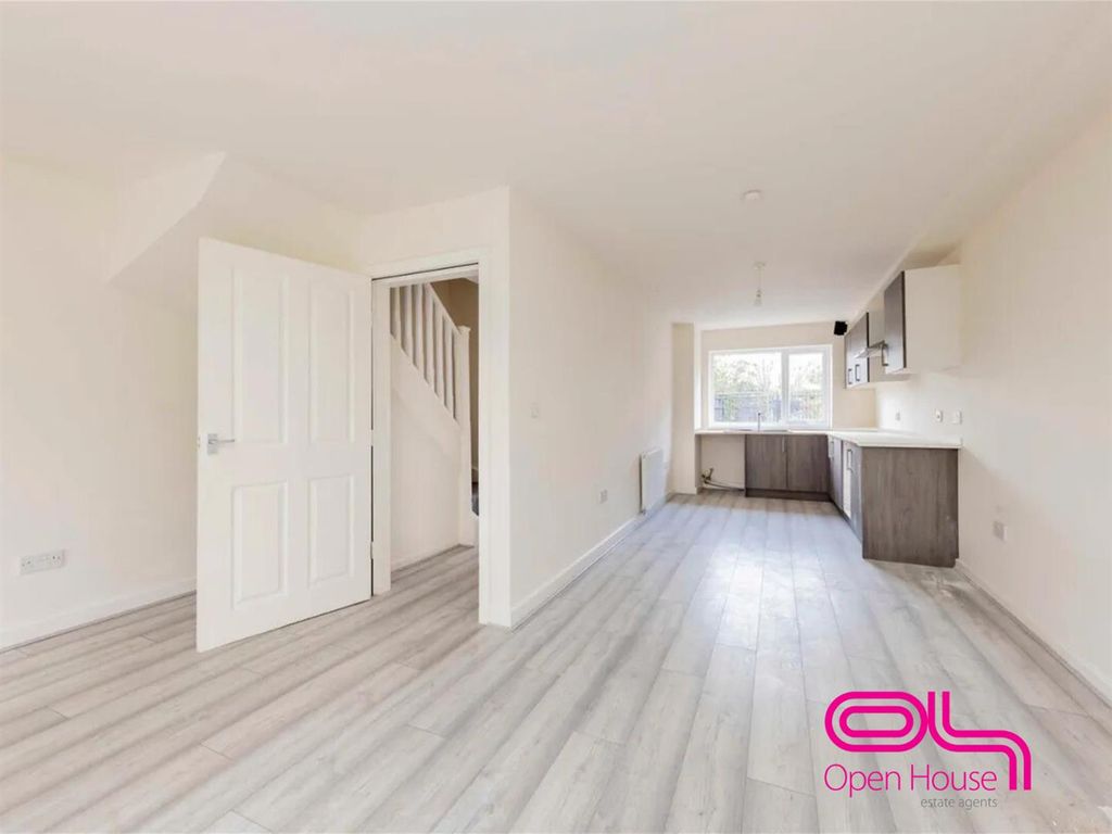 Property photo 2 of 15 Untitled Design (73).Png