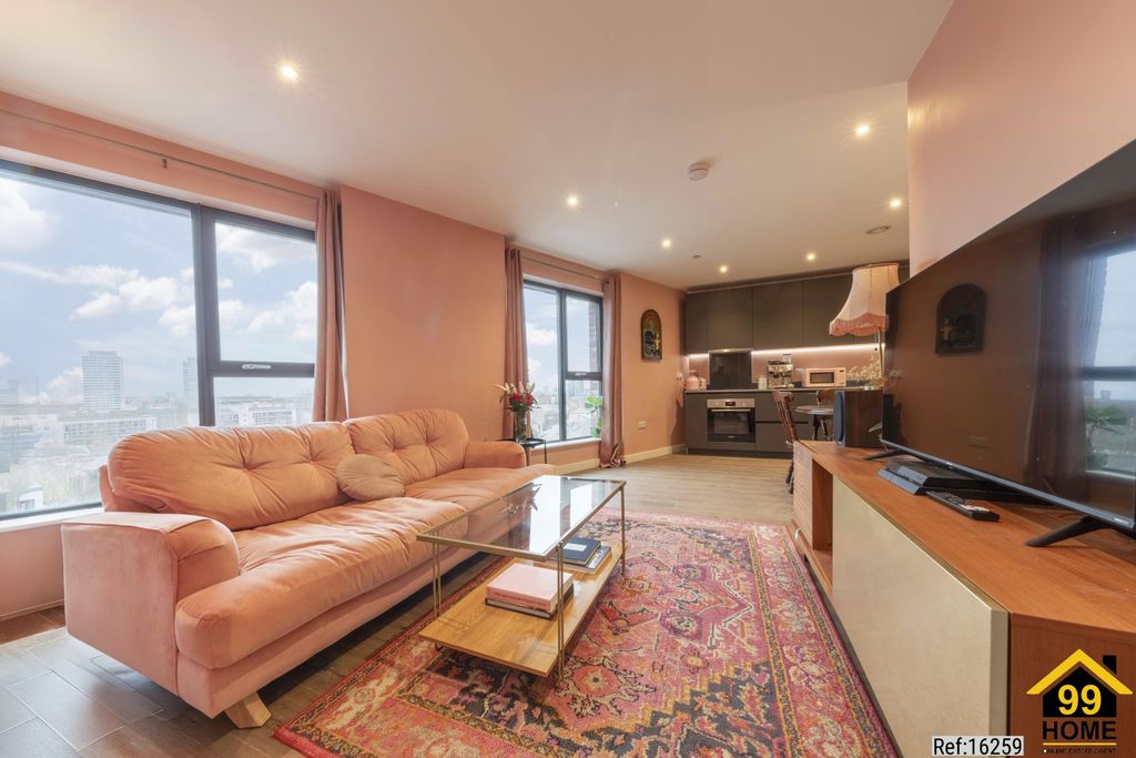 Property photo 3 of 18 Photo 2