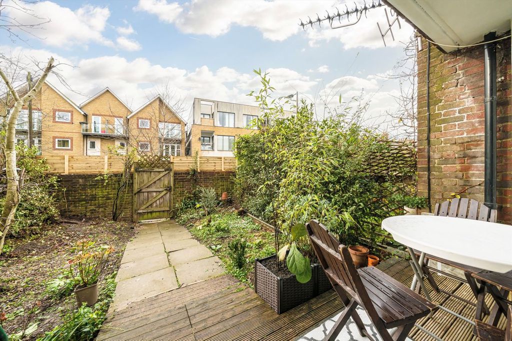 Property photo 2 of 5