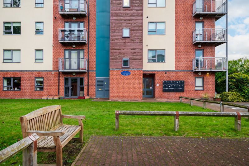 Property photo 1 of 21 External