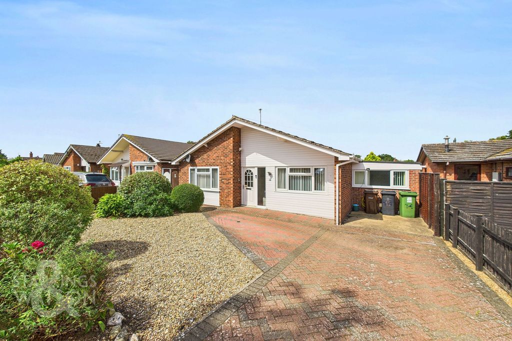 Property photo 1 of 21