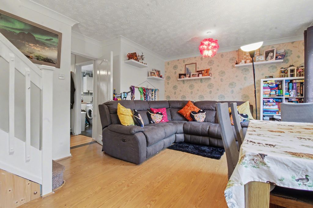 Property photo 3 of 14