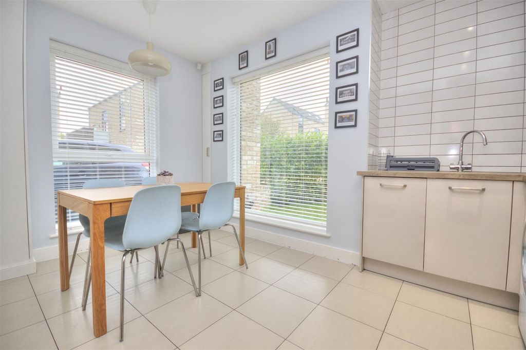 Property photo 3 of 20 Dsc_1019_Enhancer.Jpg