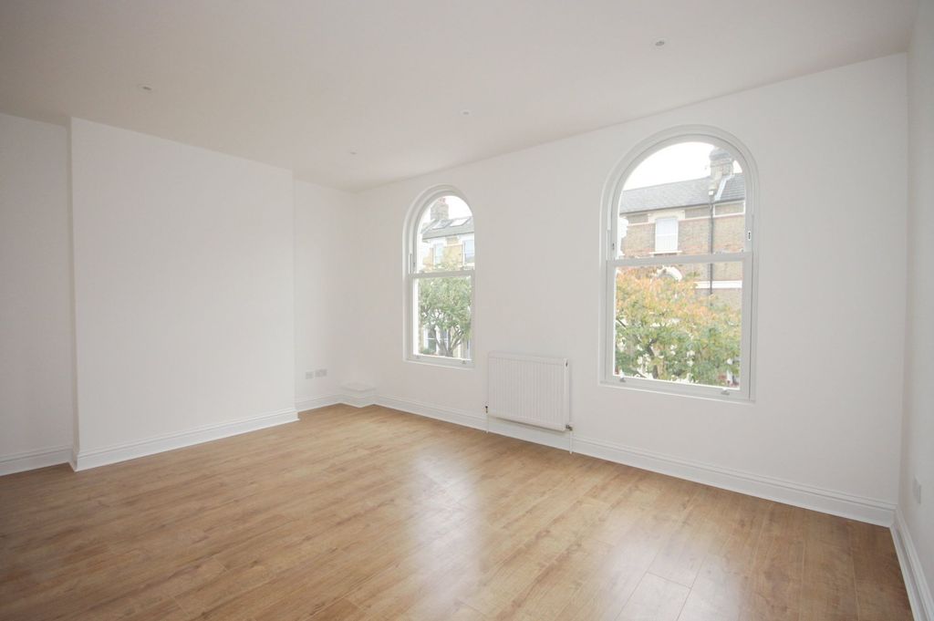 Property photo 2 of 5