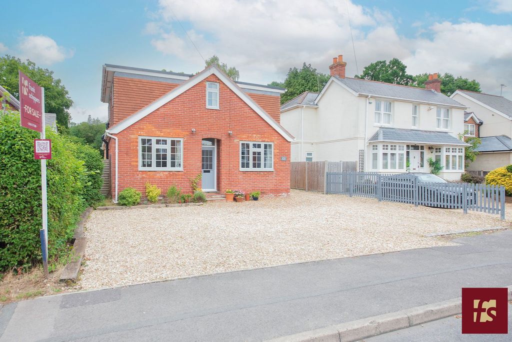 Property photo 1 of 52