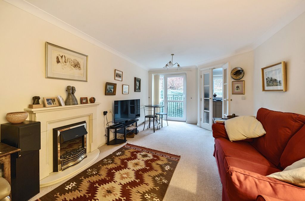 Property photo 2 of 10