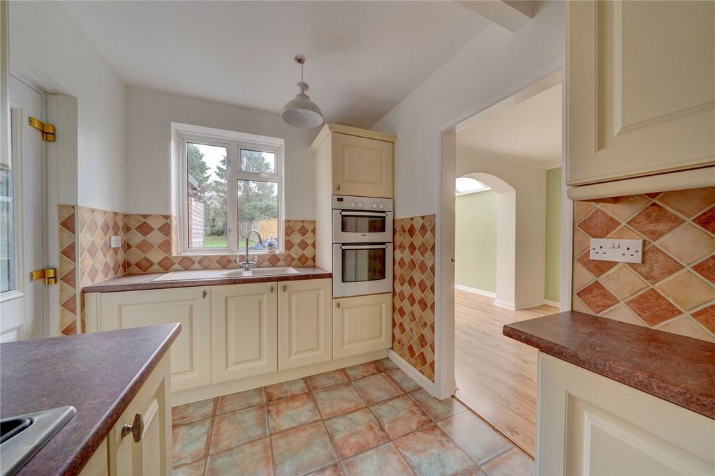 Property photo 3 of 22 Picture No. 18