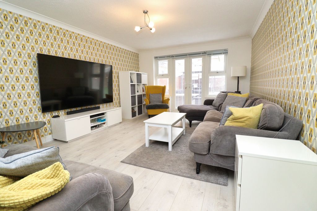 Property photo 3 of 24 Img_5255