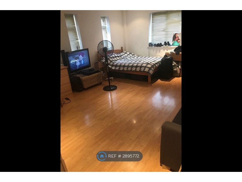 Property photo 1 of 4