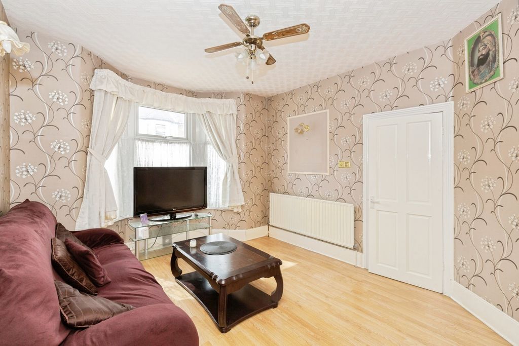 Property photo 1 of 21 Photo