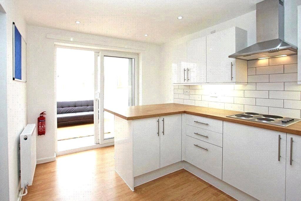 Property photo 2 of 10 Picture No. 06