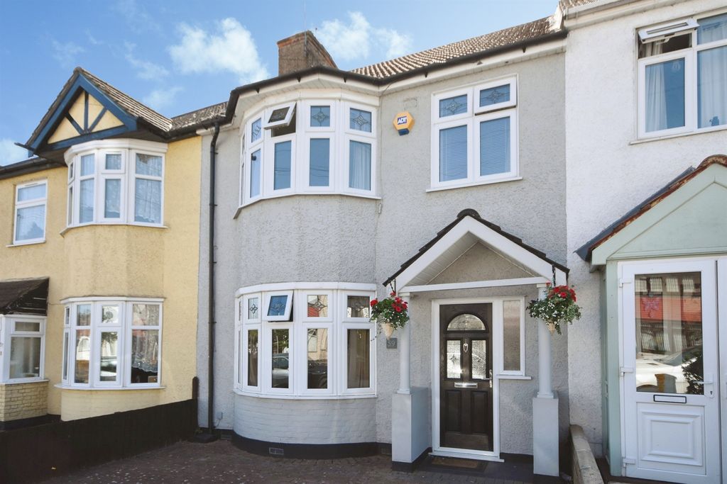 Property photo 1 of 33