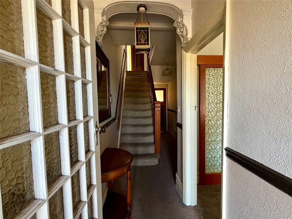 Property photo 3 of 28 Picture No. 31