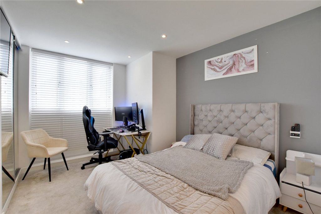 Property photo 2 of 11 Picture No. 03