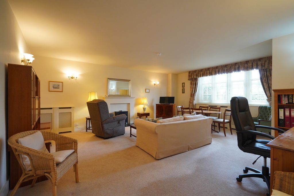 Property photo 2 of 12 Image 2