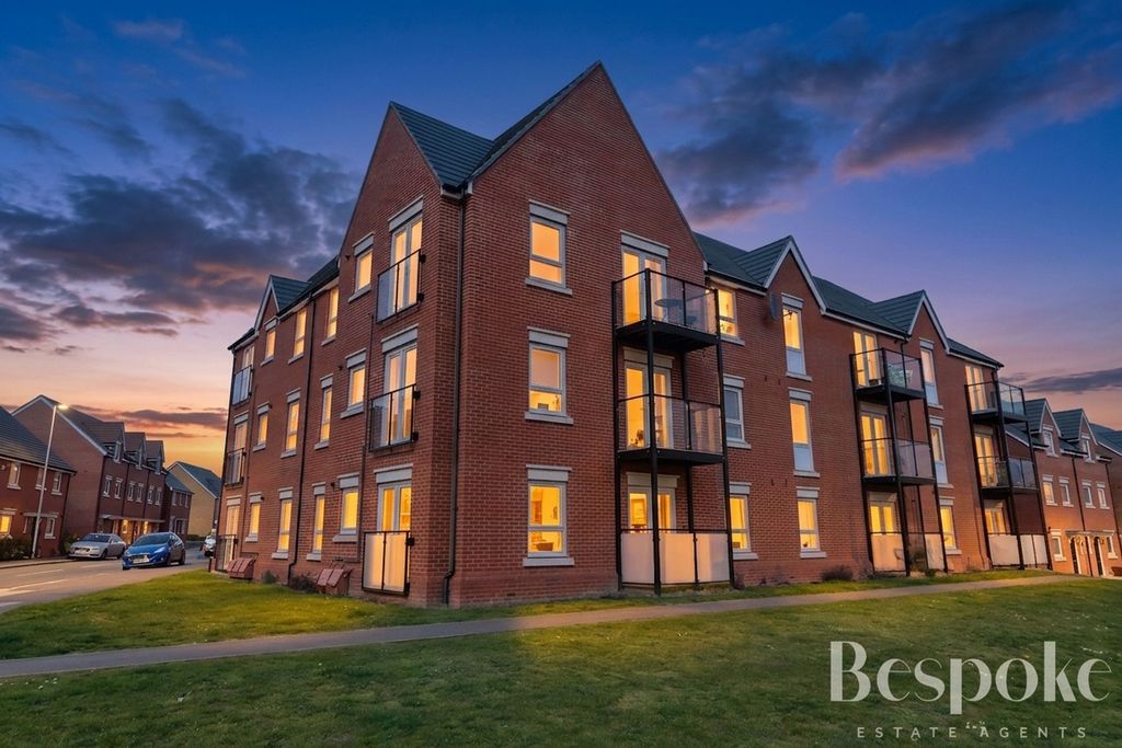 Property photo 1 of 31